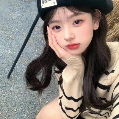 不愿恋爱的雀斑小姐